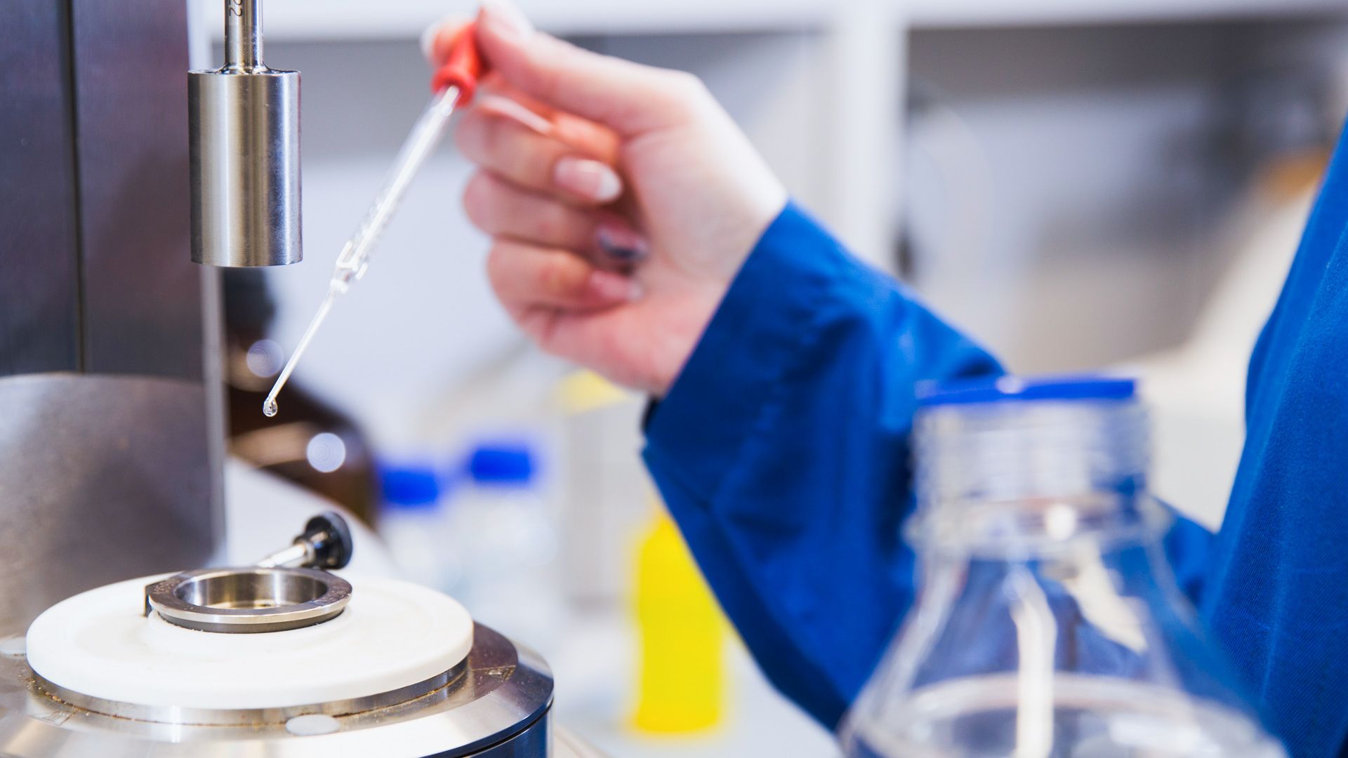 Wintershall Dea laboratory technician